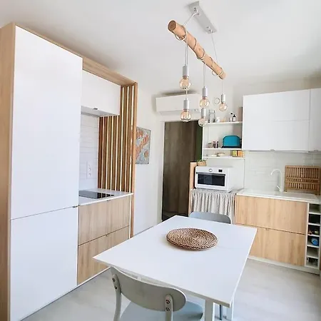 Apartment Havre Cosy Et Familial, Garage, Centre Ville, Dans La Cite Des Potiers *